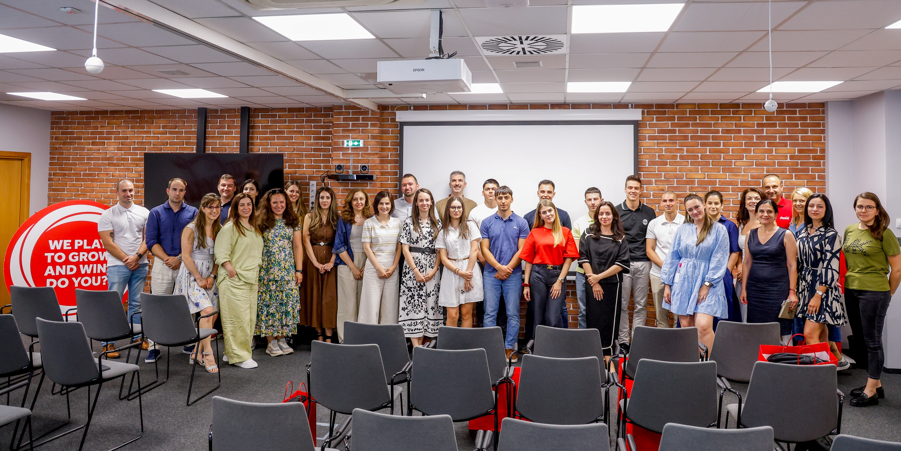 Стартират летните стажантски програми на Кока-Кола ХБК България и Центъра за споделени услуги на компанията